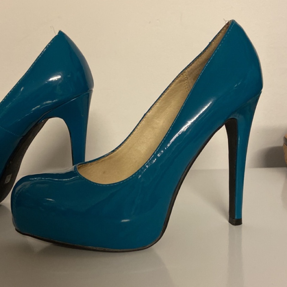 Chinese Laundry Pump Heels